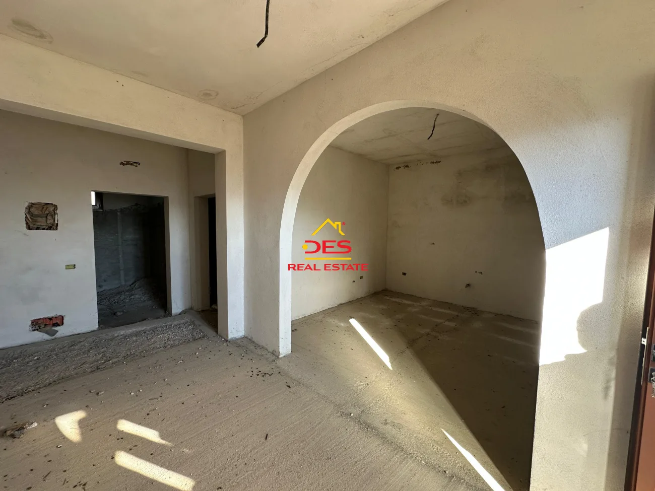 Shitet shtëpi private 1-katëshe – babicë e madhe, kodër, vlorë