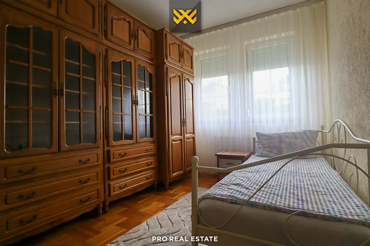 Kat shtëpie 80m² me #QIRA në Emshir