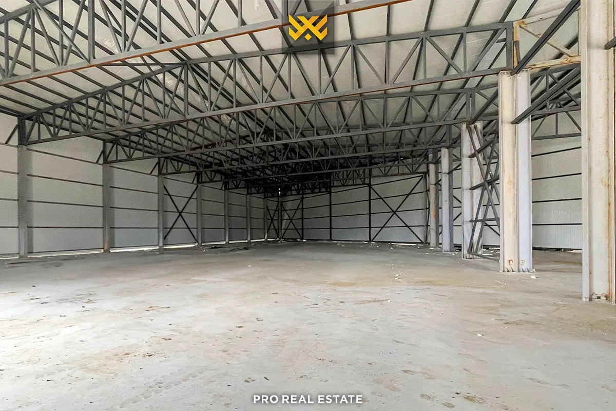 Depo 2205m² me #QIRA në Magjistralen Prishtinë - Lipjan