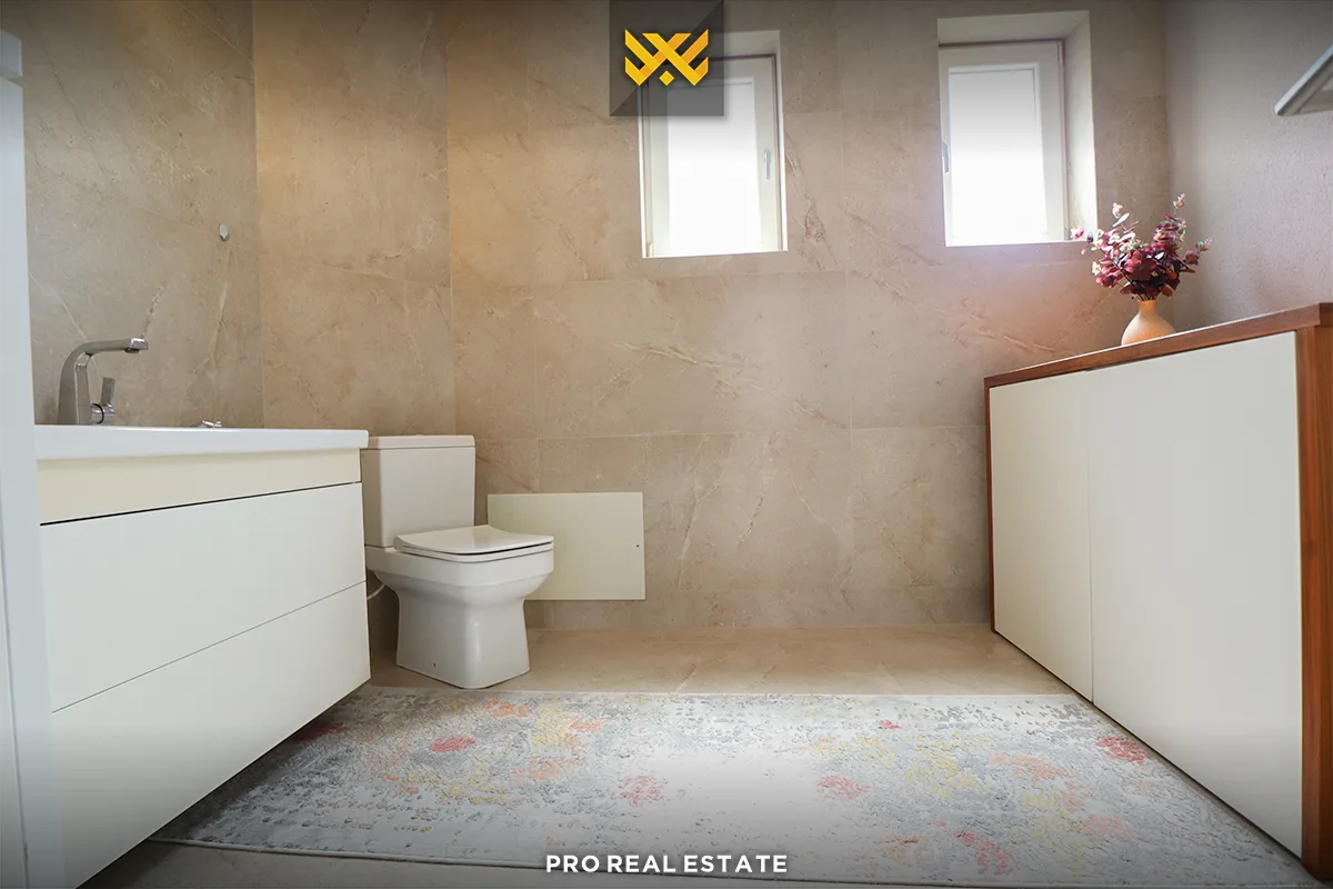 Shtëpi 310m² me #QIRA në Mati 1.