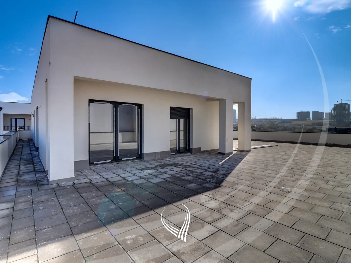 Penthouse me 4 dhoma gjumi në shitje në lagjen Mati 1 – Rruga A