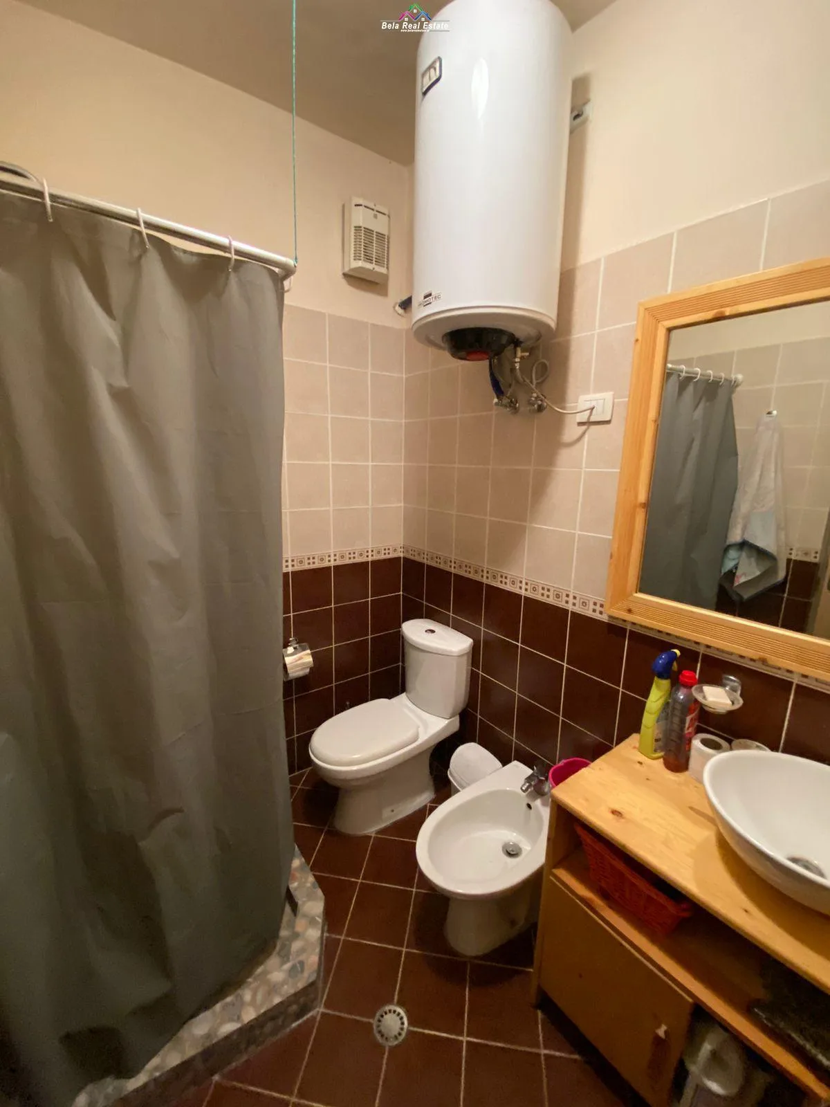 Apartament Me Qera 2+1 tek Zogu i  Zi (ID B220989) Tirane
