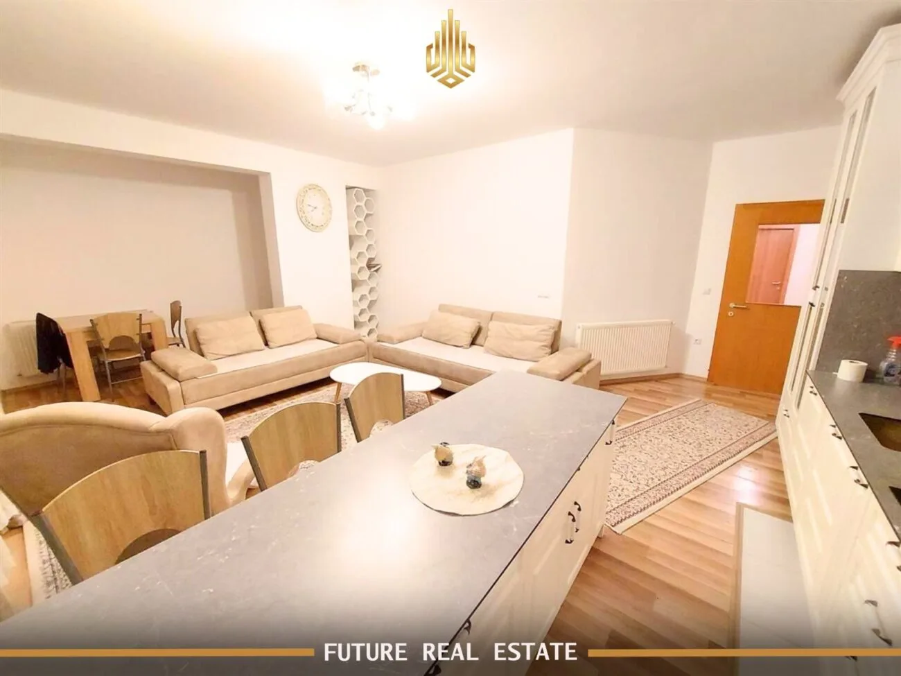 Banesë në shitje – 3 dhoma gjumi – Princesha Bani Com – Rr. “Nënë Tereza”.