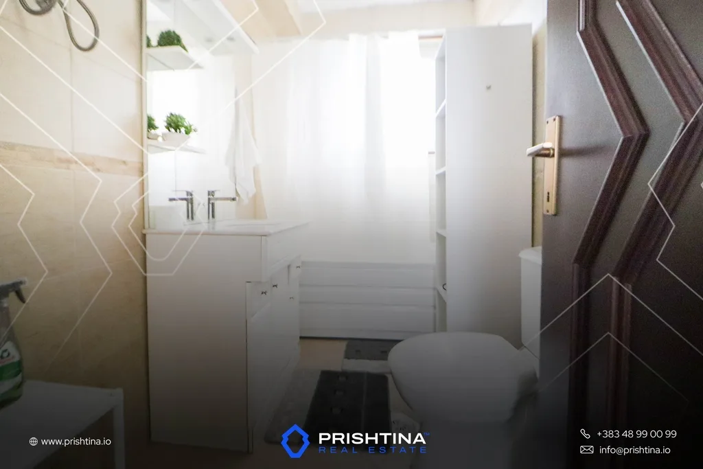 Shtëpi me qira 340m² në Mati 1