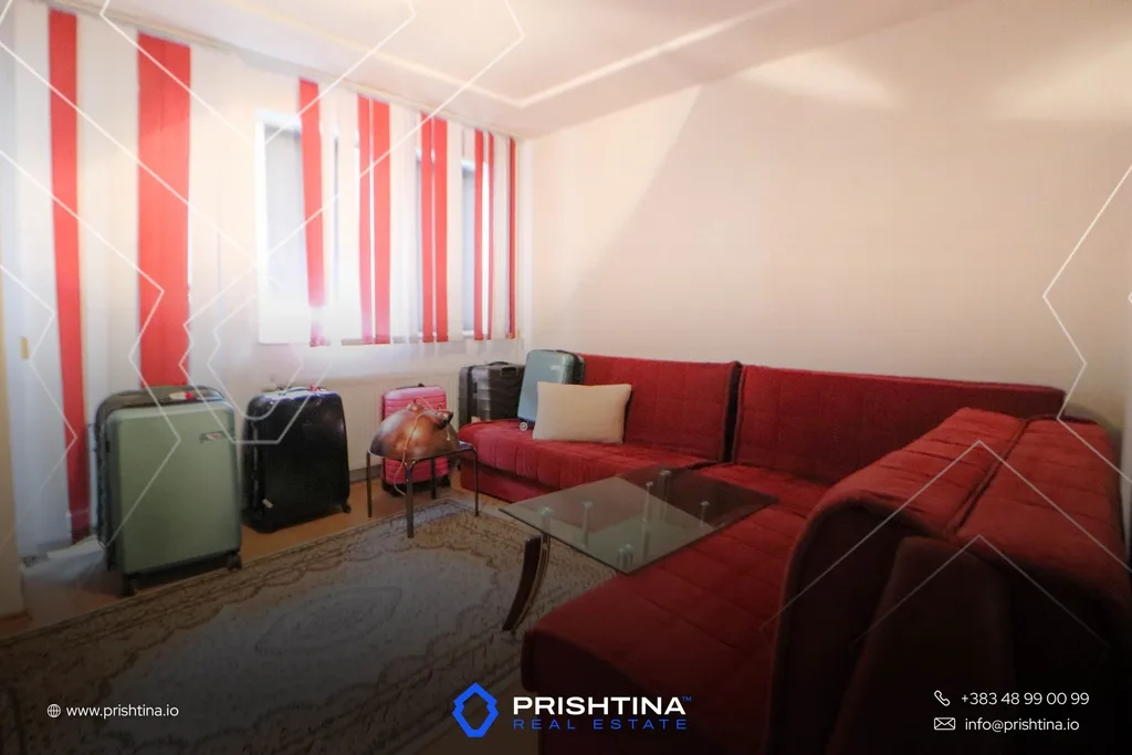 Shtëpi me qira 340m² në Mati 1