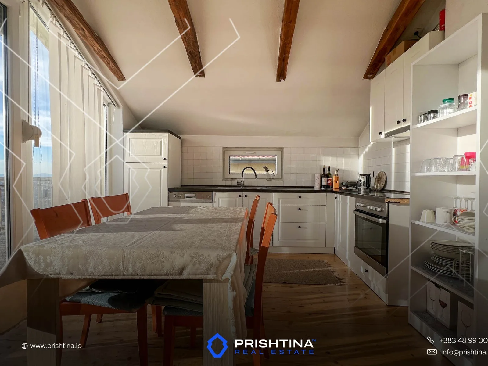 Shtëpi me qira 120m² në Taslixhe