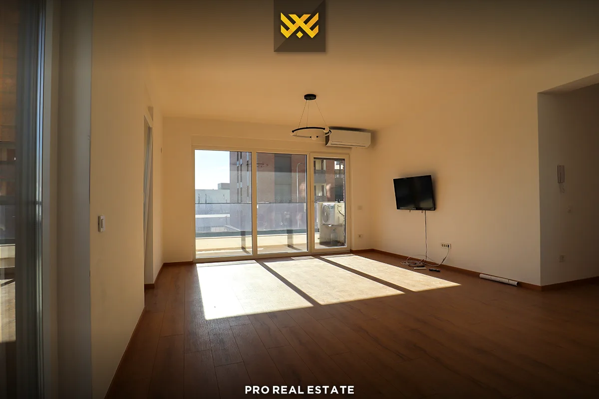 Banesë / Zyrë 85m² me #QIRA në Dragodan