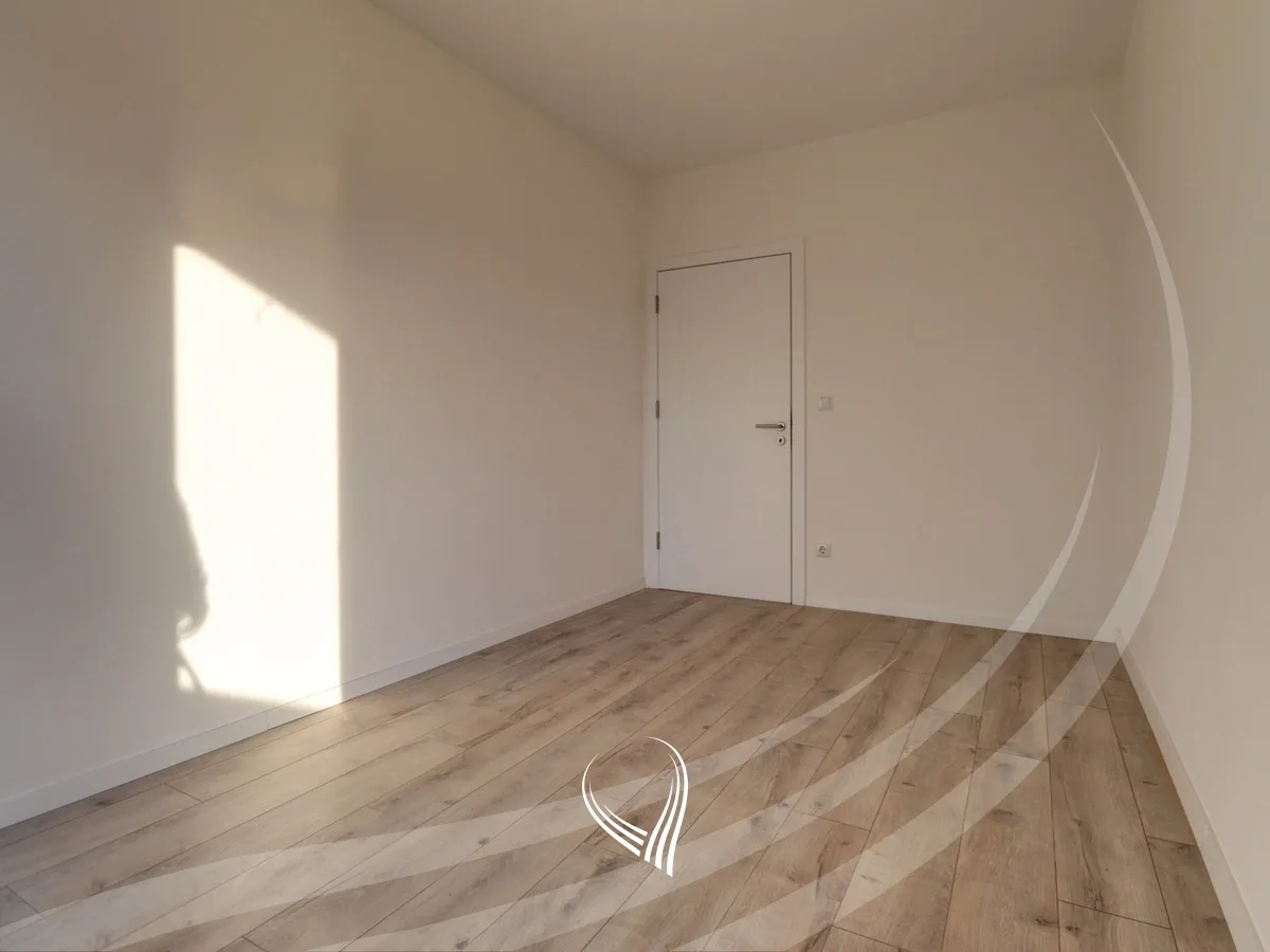 Banesë me 2 dhoma gjumi në shitje në lagjen Mati 1