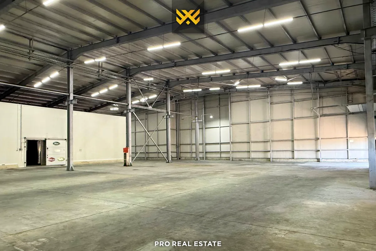 Depo 1500m² me #QIRA në Suhadoll