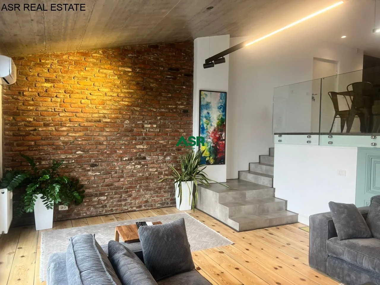 #ID:3930 Banesë Penthouse Duplex175m2 me #qira në lagjen Arberia
