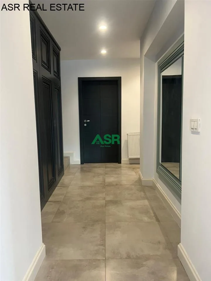 #ID:3930 Banesë Penthouse Duplex175m2 me #qira në lagjen Arberia