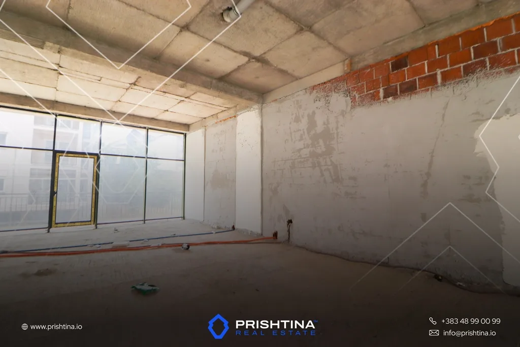 Lokal ne #shitje 122.5m² te Mati 1