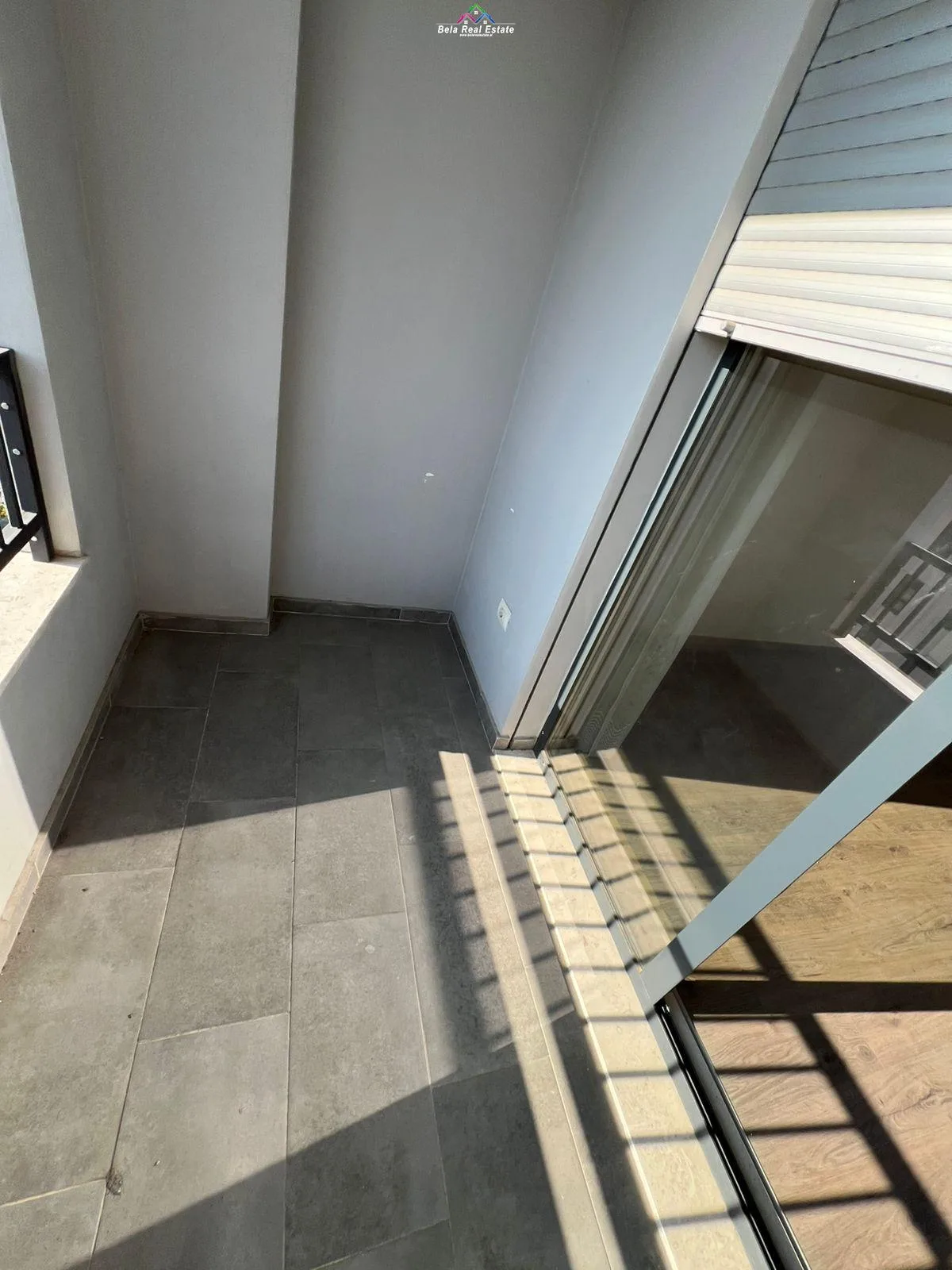 Zyre Me Qera ne Porcelan (ID BZ2711) Tirane