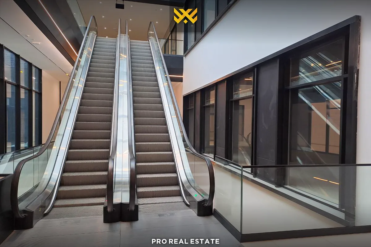 Lokal - Zyrë 140m² me #QIRA në Lakrishtë.