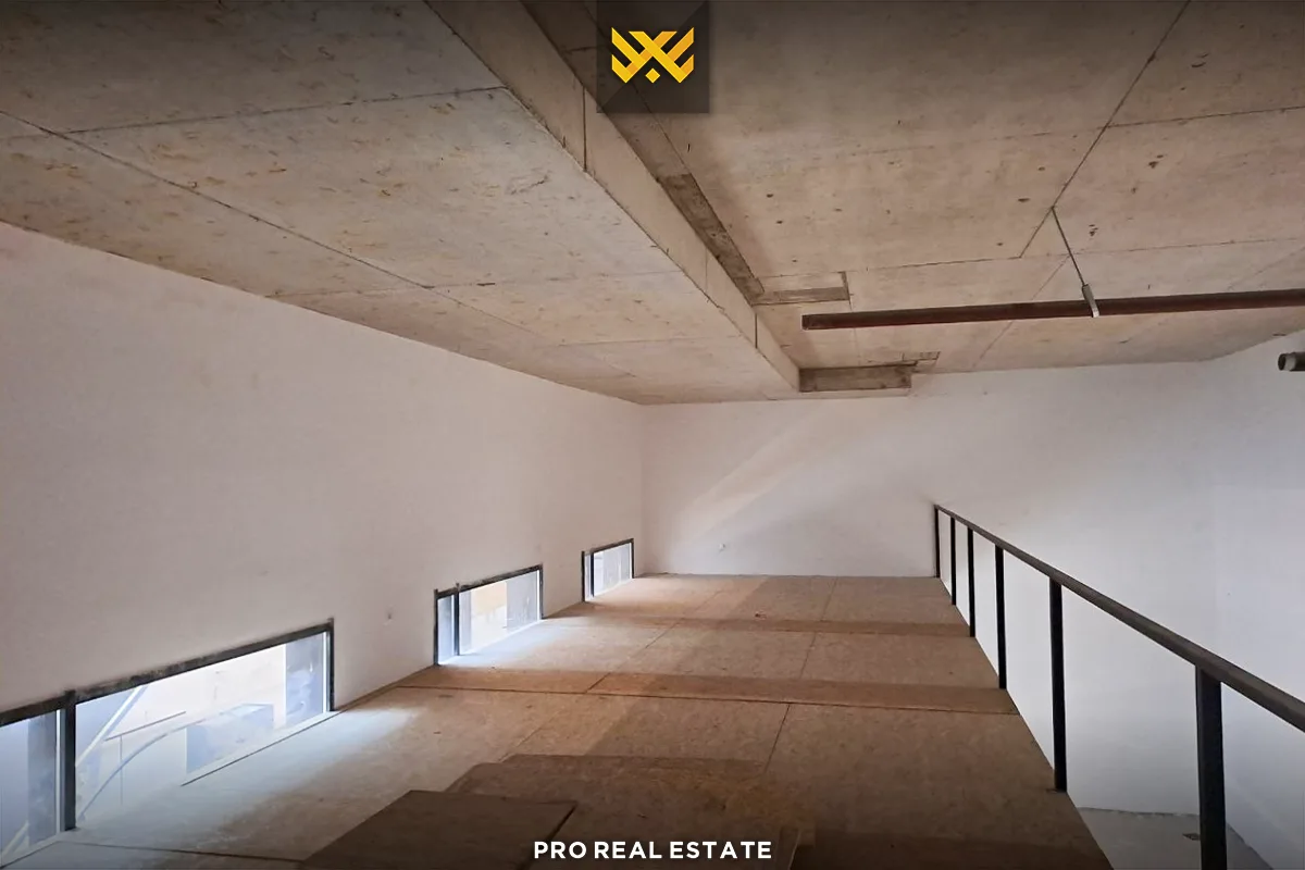 Lokal - Zyrë 140m² me #QIRA në Lakrishtë.