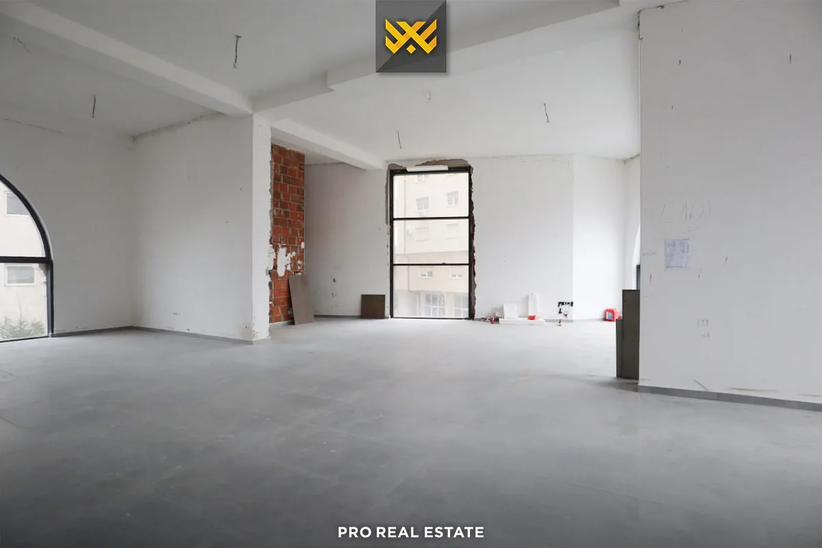 Lokal 150m² me #QIRA në Tophane