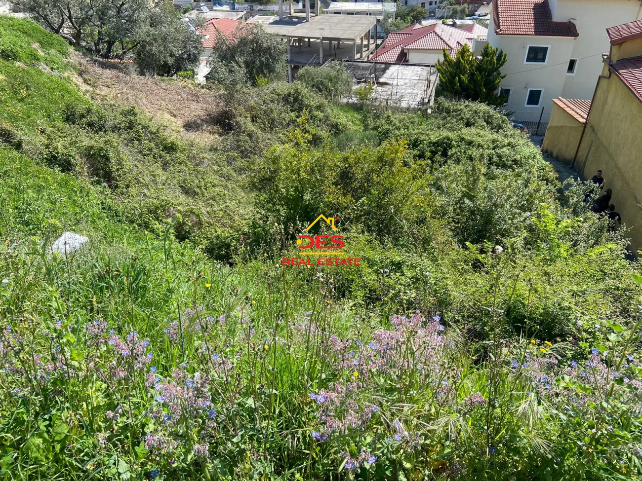 Shitet tokë –truall në kuzum baba,vlorë.