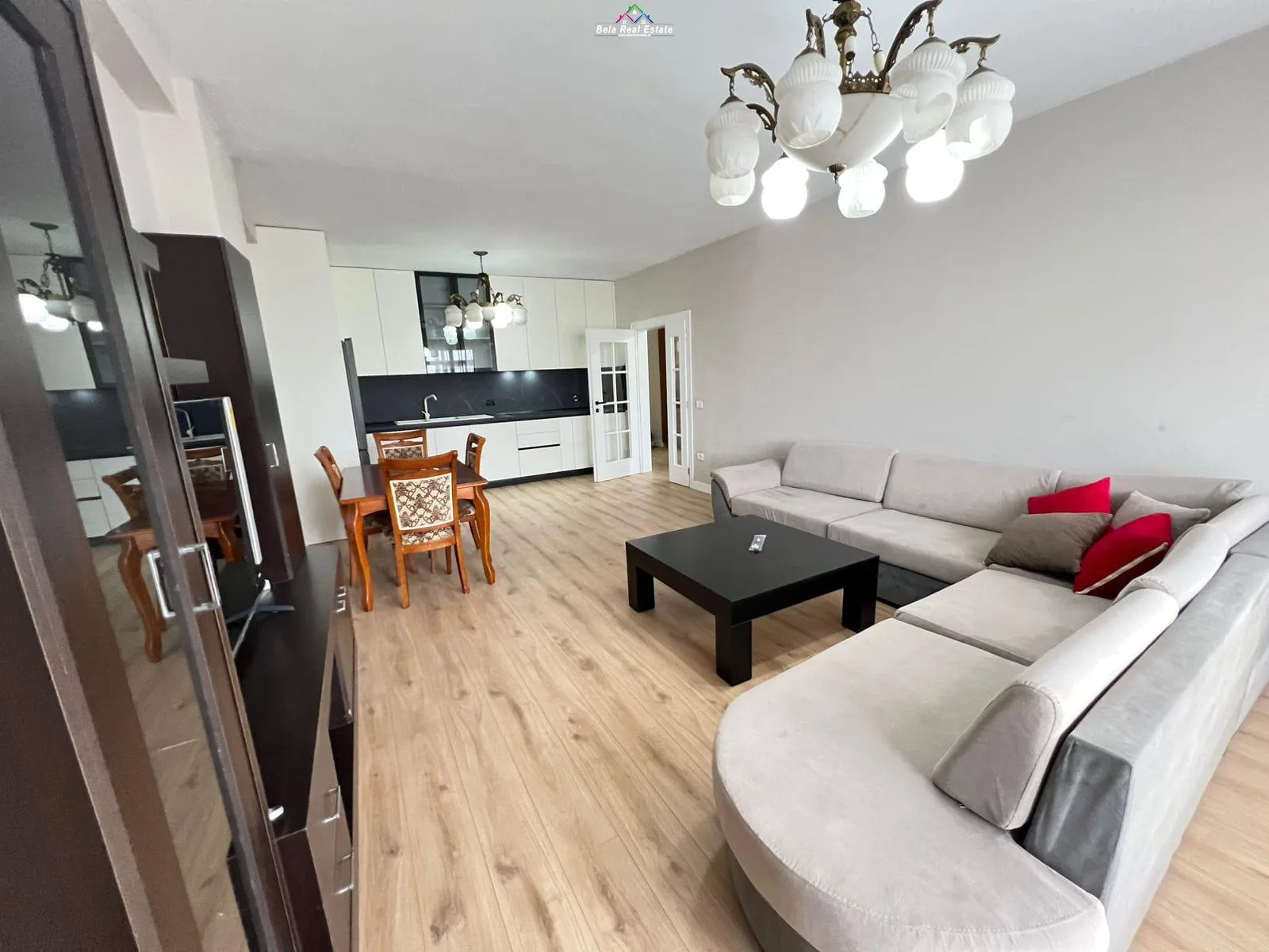 Apartament Me Qera 2+1 Tek Zogu I Zi  (ID B2201716) Tirane.