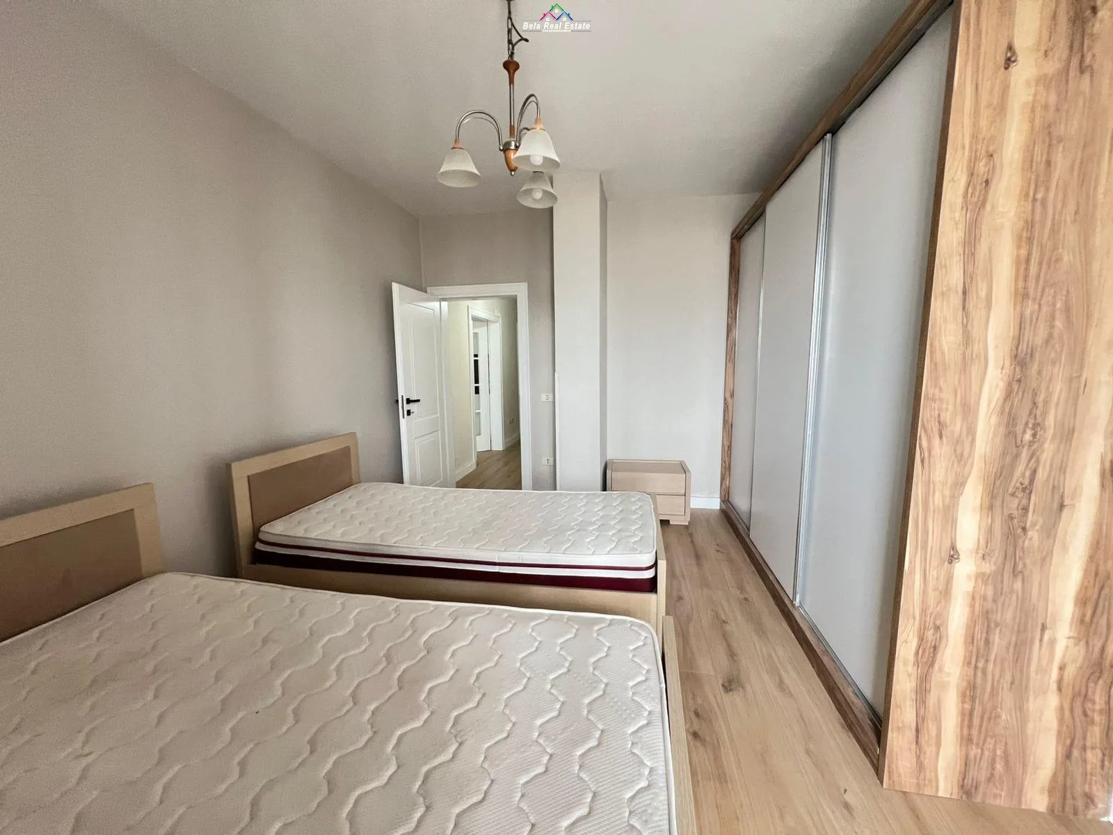 Apartament Me Qera 2+1 Tek Zogu I Zi  (ID B2201716) Tirane.