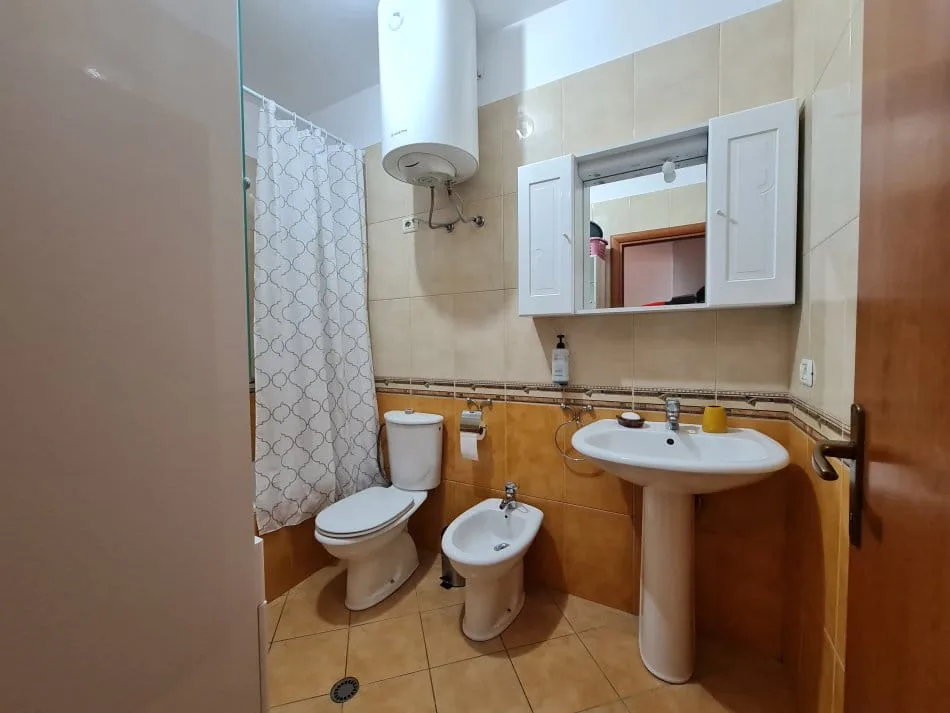 Apartament Me Qera 1+1 Tek Bulevardi zogu i pare (ID B2101218) Tirane