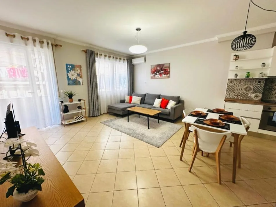 Apartament Me Qera 1+1 Tek Bulevardi zogu i pare (ID B2101218) Tirane