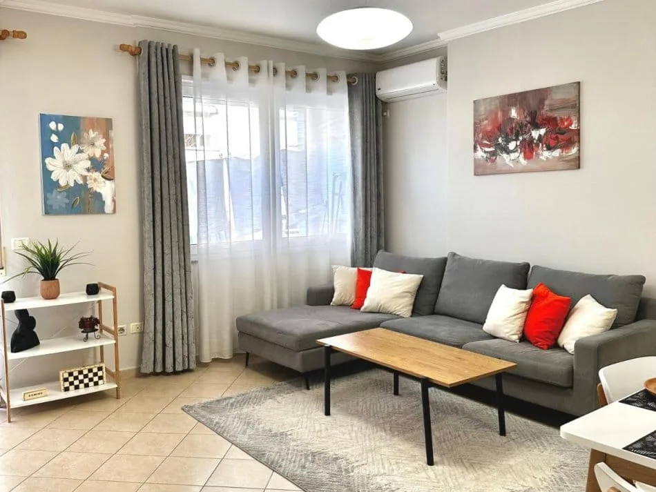 Apartament Me Qera 1+1 Tek Bulevardi zogu i pare (ID B2101218) Tirane