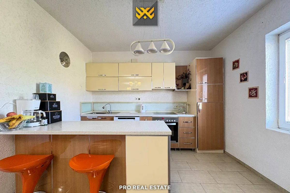 Shtëpi 300m² me #QIRA në Bardhosh