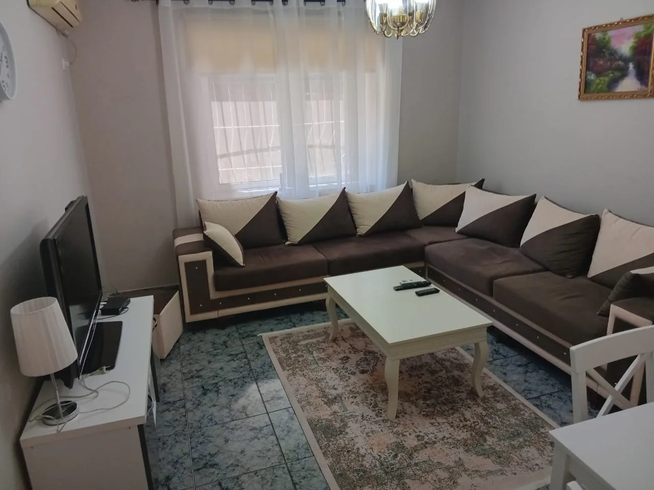 Apartament me qera 2+1 tek Pazari i Ri (ID B221341) Tirane