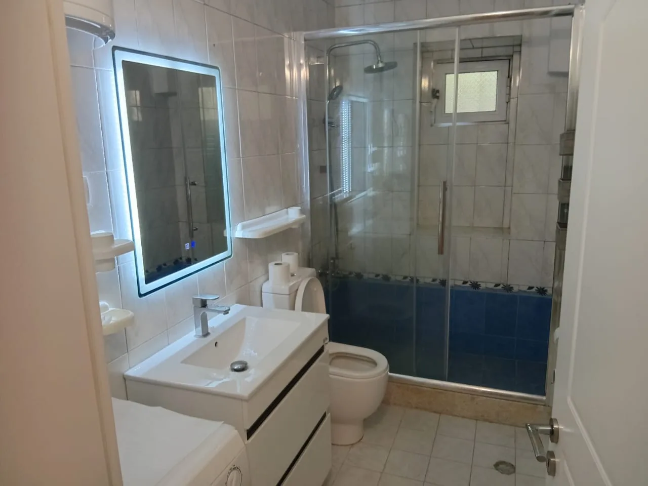 Apartament me qera 2+1 tek Pazari i Ri (ID B221341) Tirane