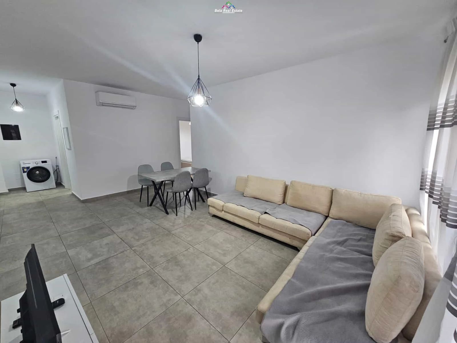Apartament me Qera 2+1+2 Tek Kompleksi Zirkon (ID B2201342) Tirane.