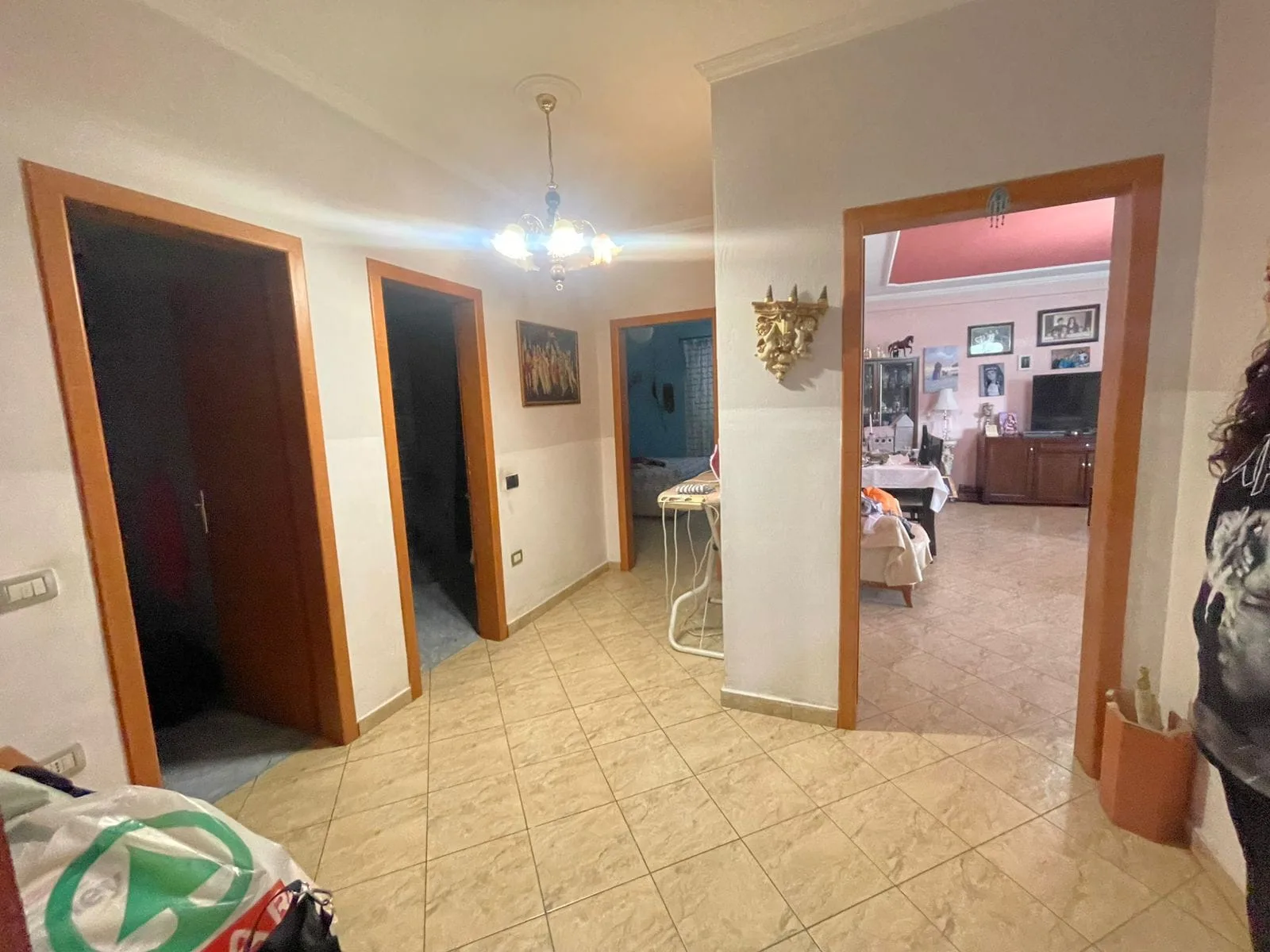 Apartament Ne Shitje 3+1+2 Tek Ish-Tregu Elektrik (ID B13093) Tirane