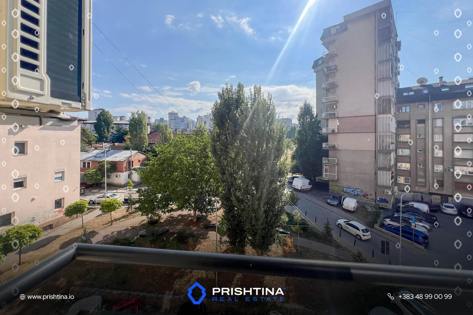Banesë me qira 85m² në Qendër