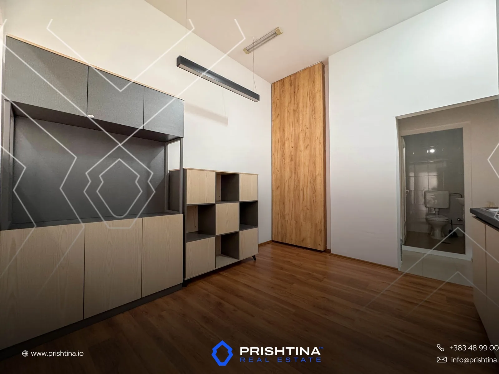 Lokal në #shitje në Emshir 135m² 🏢✨