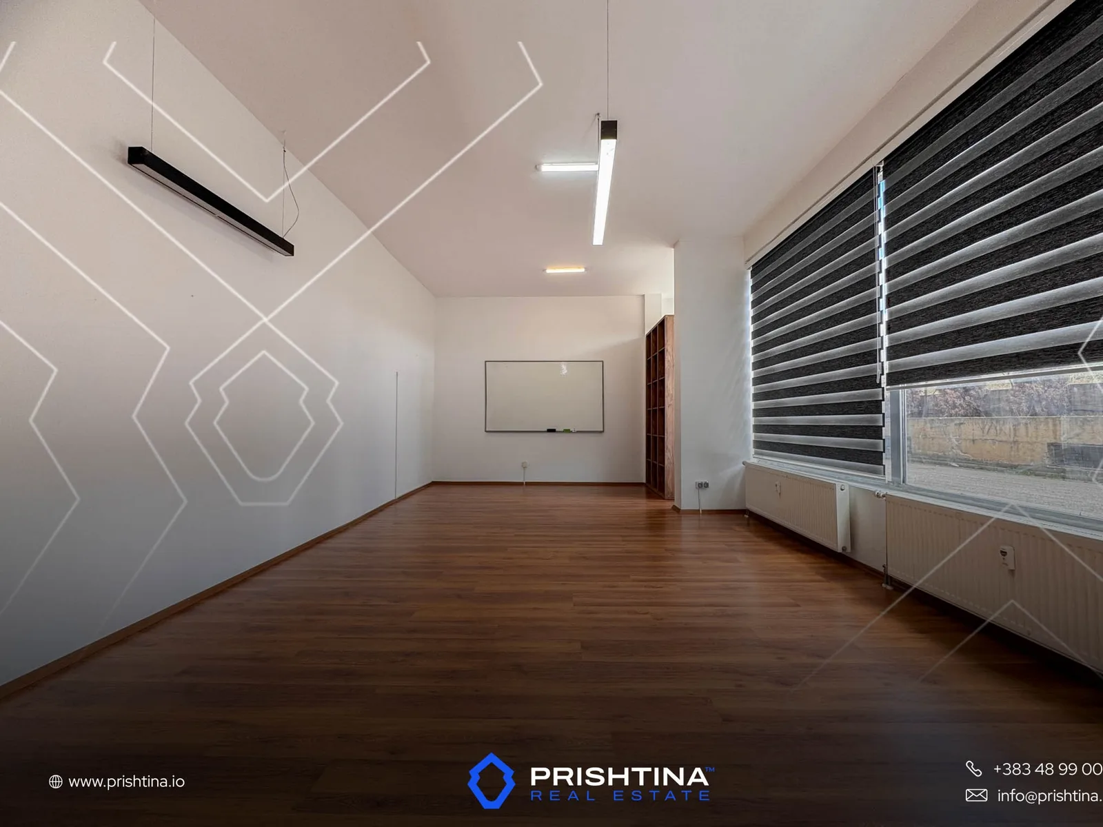 Lokal në #shitje në Emshir 135m² 🏢✨