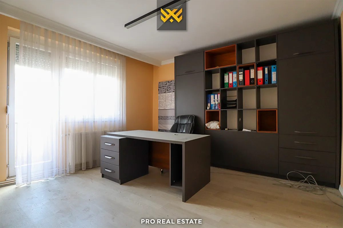 Zyrë 53m² për #SHITJE në Dardani