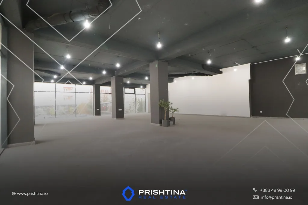 Lokal me qira 210m² në Arbëri/Dragodan