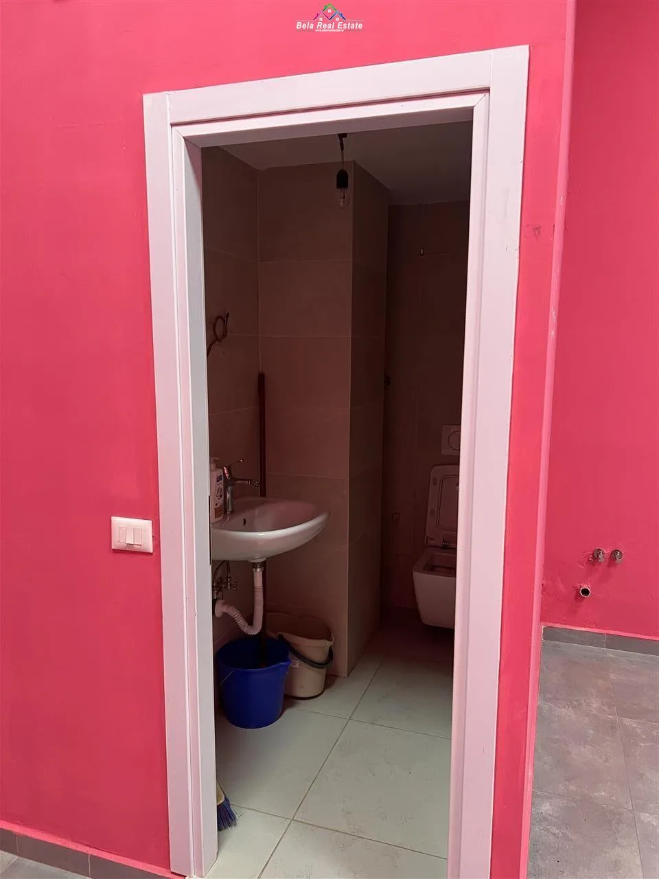 Dyqan Me Qera Ne Yzberisht (ID BD21688) Tirane