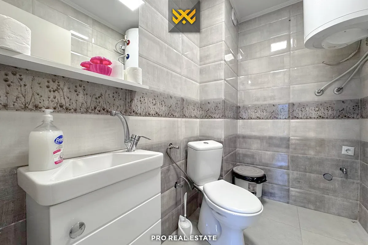 Banesë / Zyrë 94.3m² me #QIRA te Rruga B