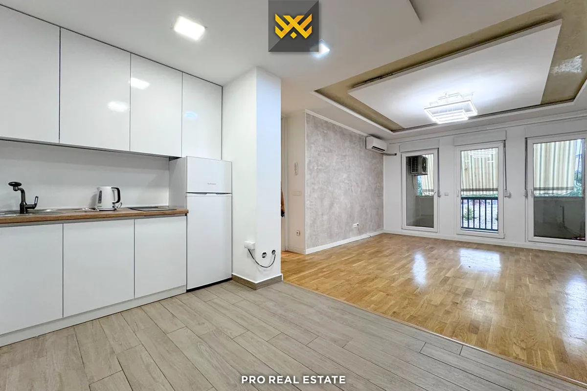 Banesë / Zyrë 94.3m² me #QIRA te Rruga B