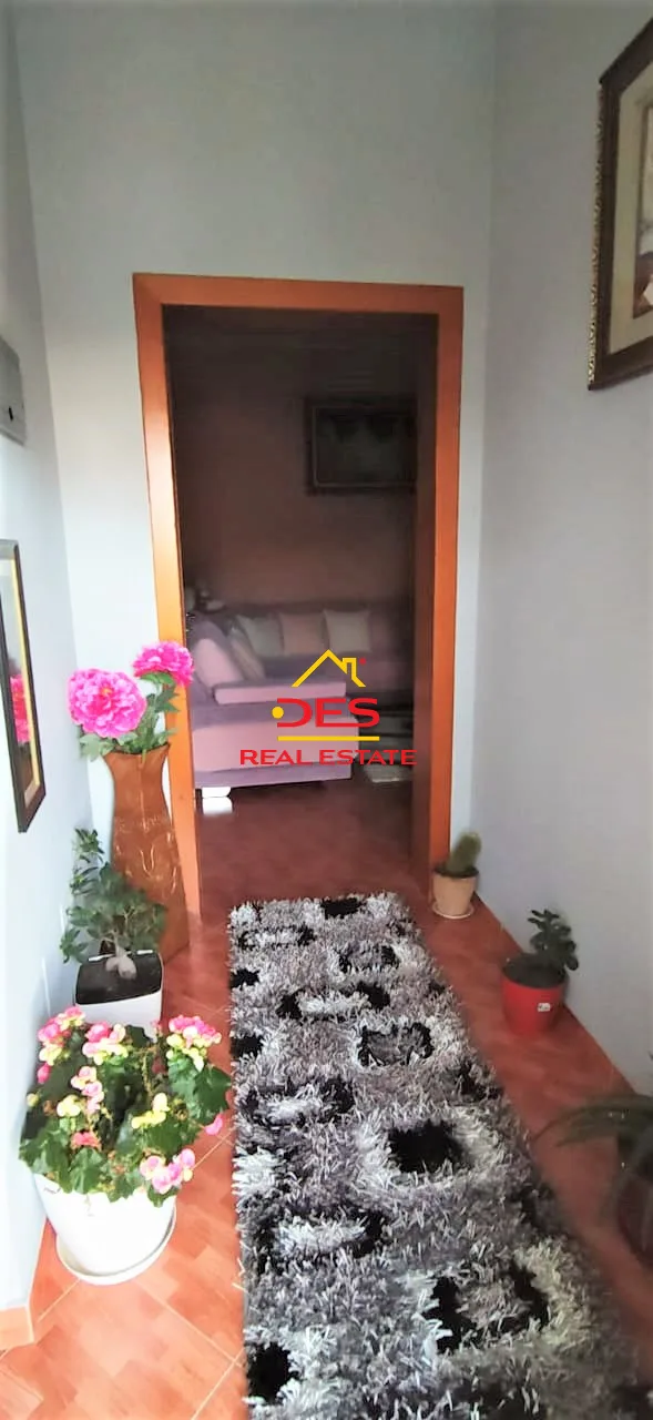 Shitet vilë 4-katëshe në Sauk, pranë Xibrakut, Tiranë.