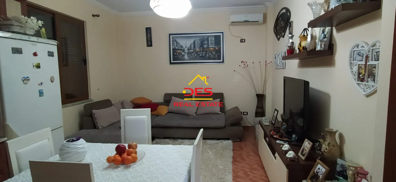 Shitet vilë 4-katëshe në Sauk, pranë Xibrakut, Tiranë.