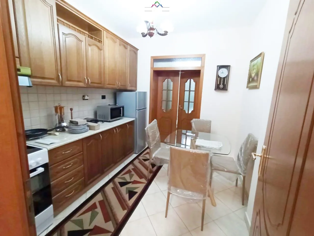 Apartament me Qera 2+1 tek Sheshi Willson (ID B221230) Tirane