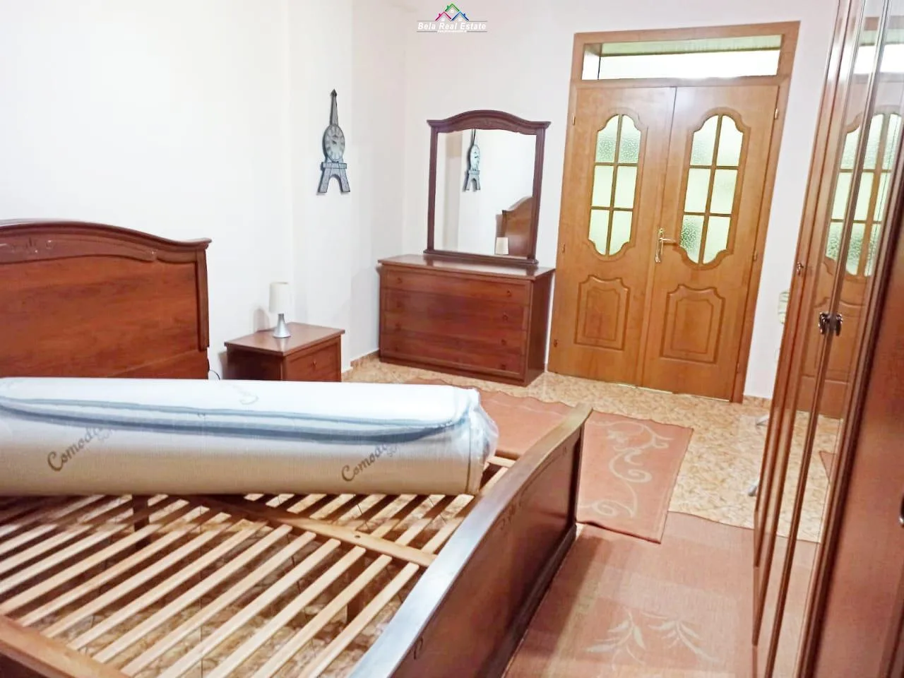 Apartament me Qera 2+1 tek Sheshi Willson (ID B221230) Tirane