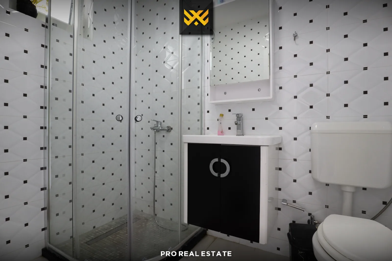 Shtëpi 240m² në #SHITJE në Çagllavicë.