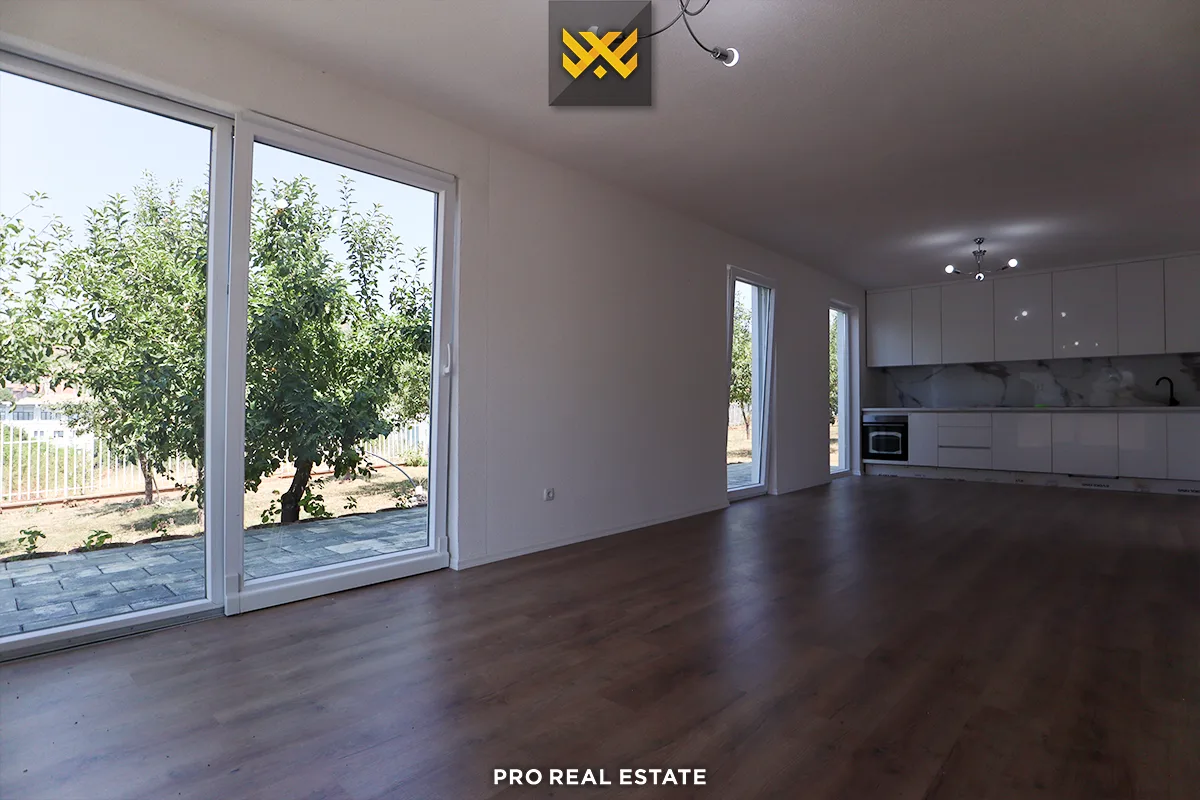 Shtëpi 170m² me #QIRA në Sofali.