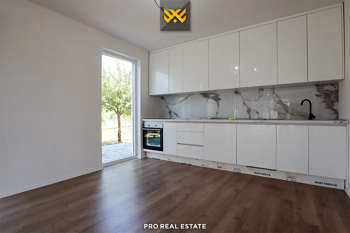 Shtëpi 170m² me #QIRA në Sofali.