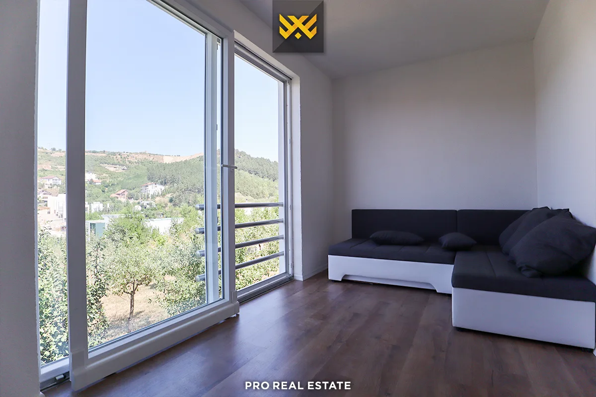Shtëpi 170m² me #QIRA në Sofali.