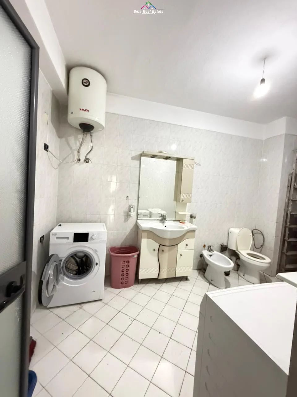 Apartament 2+1 Me Qera Tek Rruga 5 Maji (ID B2201747) Tirane