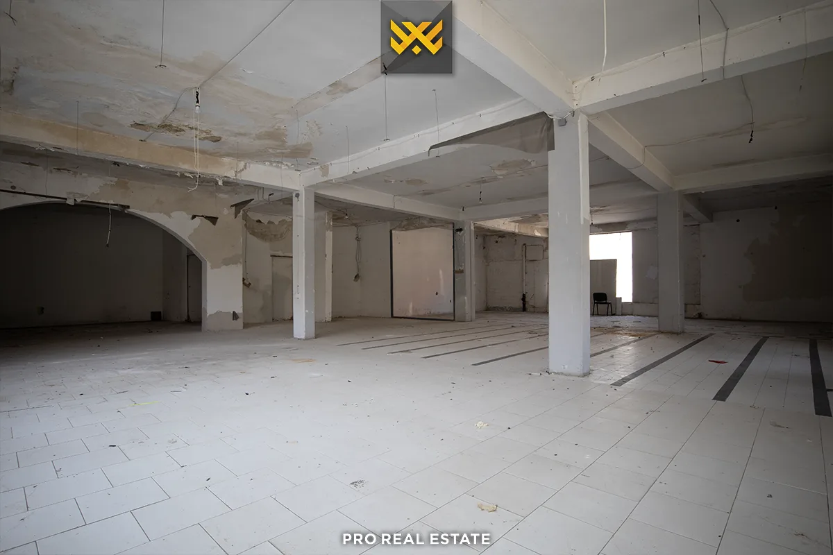 Lokal 460m² me #QIRA në Fushë Kosovë.