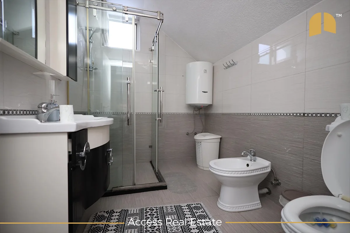 Shtëpi në SHITJE me FLETË POSEDUESE 220m² - Arbëri